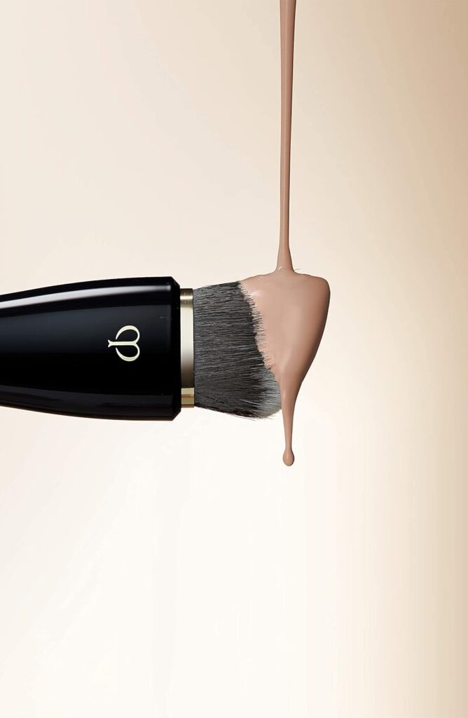 Clé de Peau Beauté, High Coverage Foundation Brush : Luxury Stores