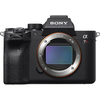Sony Alpha 61 Megapixel Full Frame Sensor Compact Camera